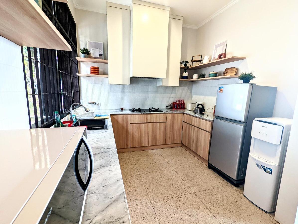 Cottonwood Exclusive Villa @Lembang Asri - Jacuzzi Playground Netflix Billyard Zewnętrze zdjęcie